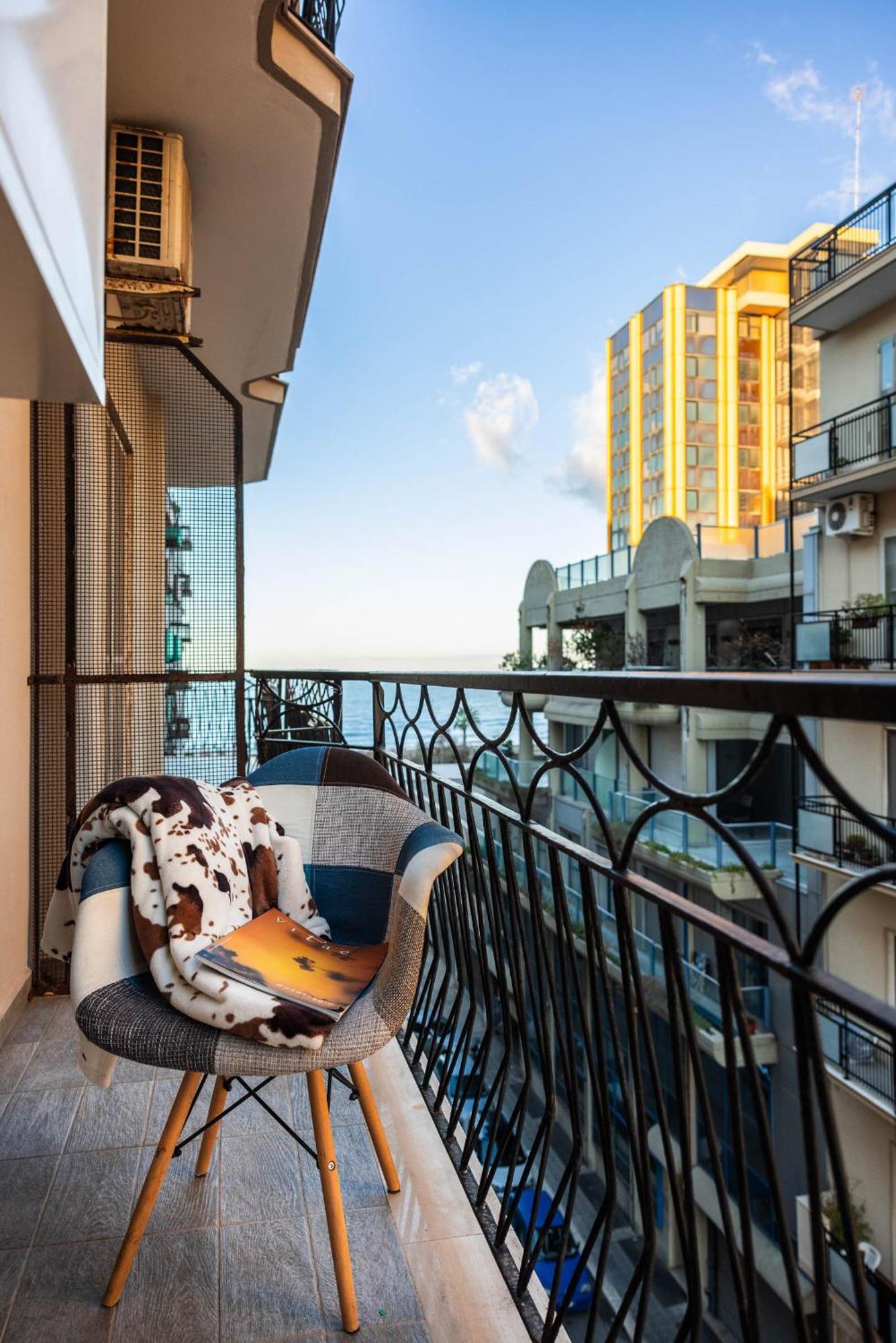 Casa Dei Visionari - Mare Apartment บารี ภายนอก รูปภาพ