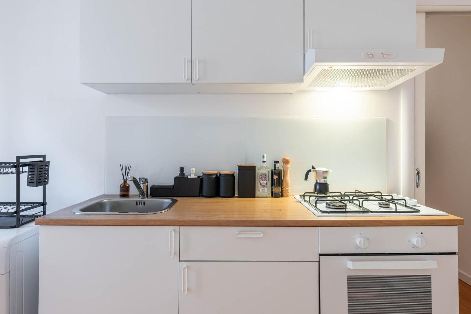 Casa Dei Visionari - Mare Apartment บารี ภายนอก รูปภาพ
